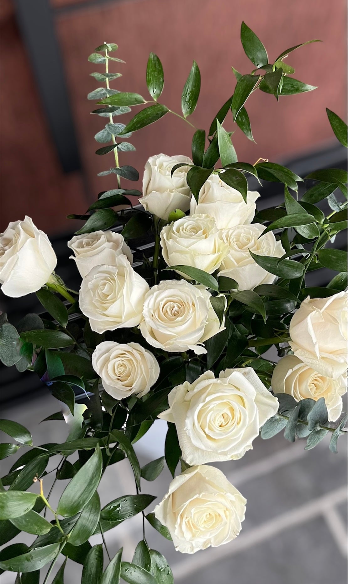 12 White Roses - The Detailed Florist